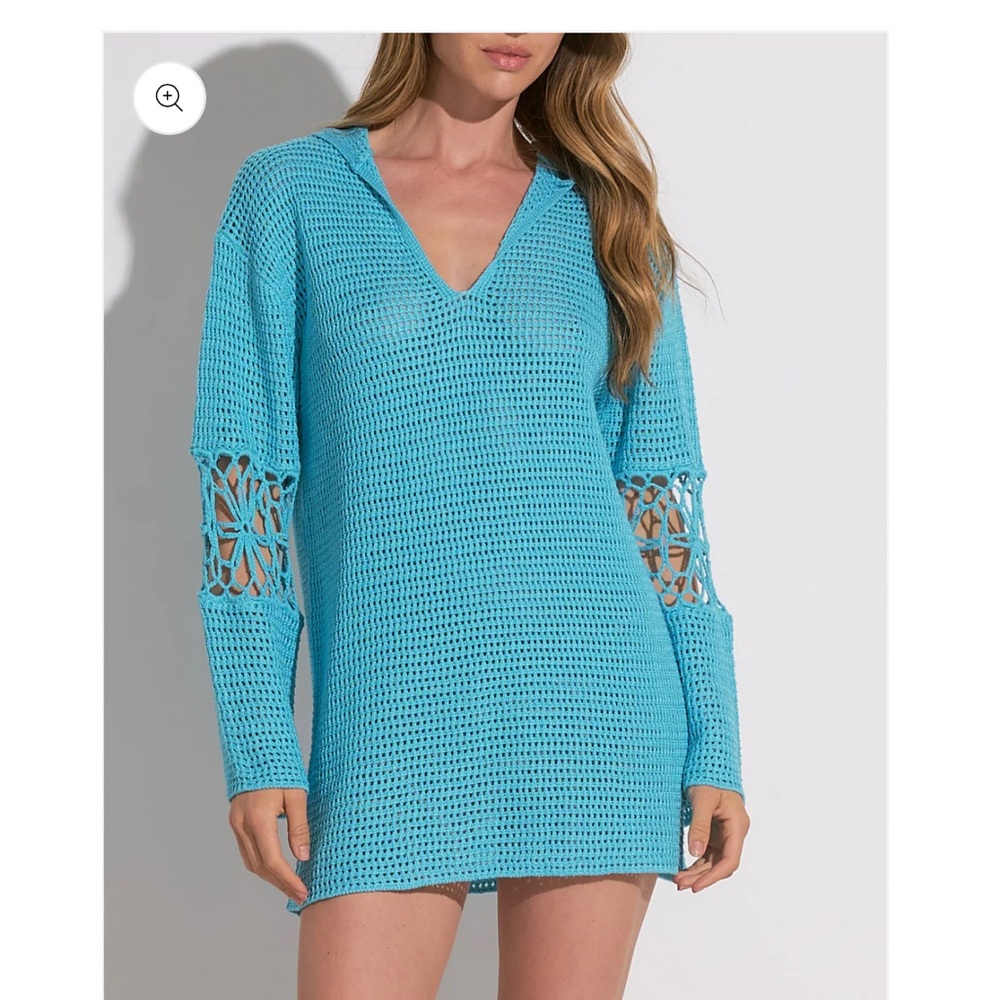 NWT - Elan Blue Crochet Long Sleeve Hooded Tunic in Turquoise